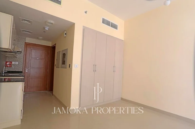 Spacious | Prime Location | Multiple Units63978007549443112
