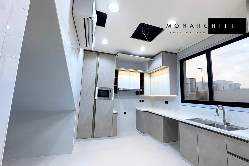 Elegant 6BR + Maid | Prime Location63932512317825111