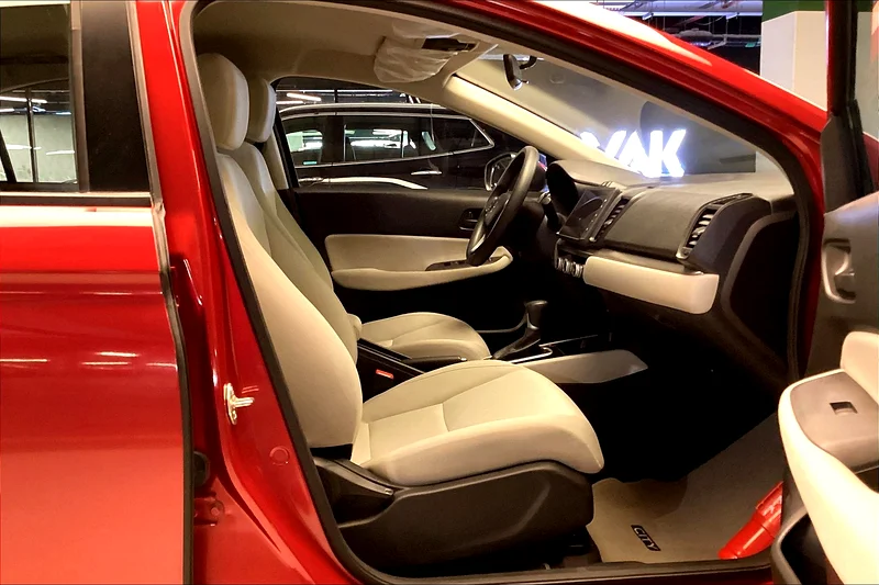 2024 Honda City LX  • Big Price Drop • Manufacturer warranty till 17-Dec-2026 • 42518863223316136963113