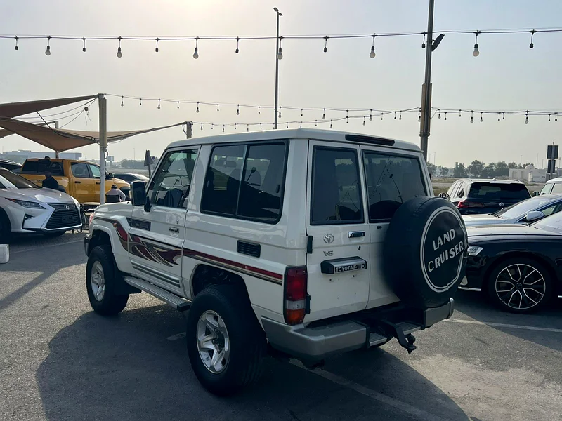 Toyota Land Cruiser 2016 GCC No Accident Original Paint63399947734786113