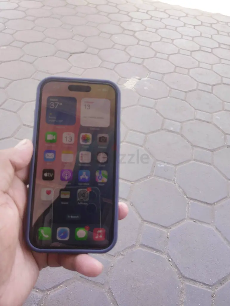 Iphone63213438374658113