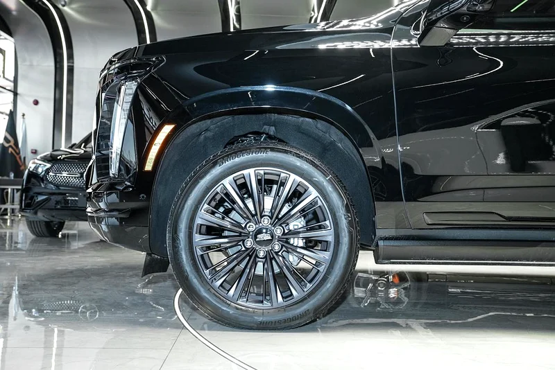 2025 model CADILLAC ESCALADE SPORT ESV long63233103249667111