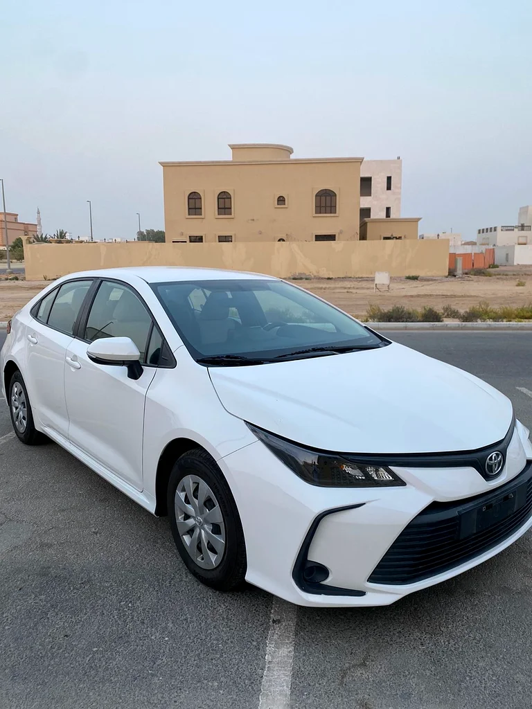 تويوتا كورولا 1.6 لتر، فئة XLI، أداء منخفض جدًا، 2022، حالة ممتازة63401304154370113