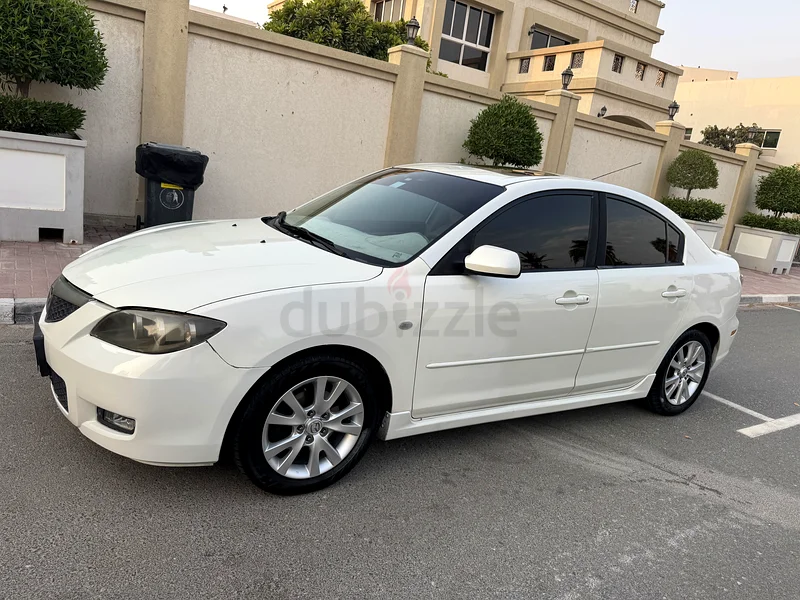 مازدا 3 من فئة الطراز الأعلى لعام 2007 مع فتحة سقف، بحالة تشغيل جيدة، ملك لمالك ثاني63398512813699113