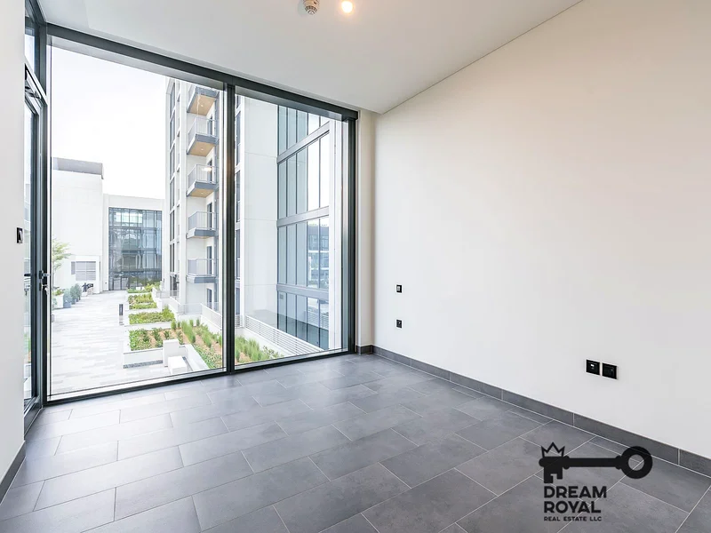 Modern 1BR | Attached Bath | Bright Space63759159725058113