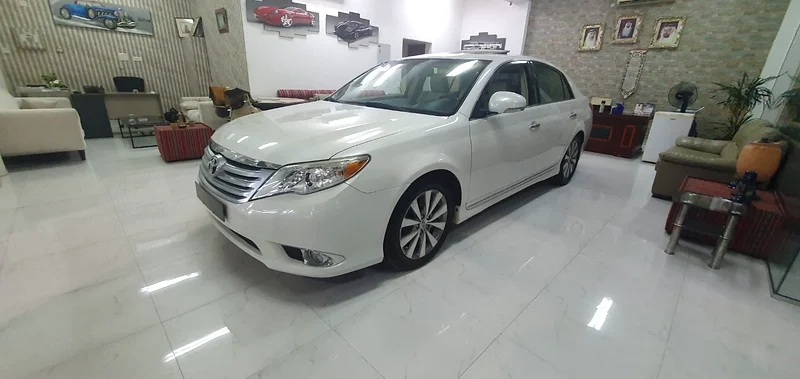 Toyota Avalon 2011, full option, very clean, in excellent condition with customs papers63412309484803112