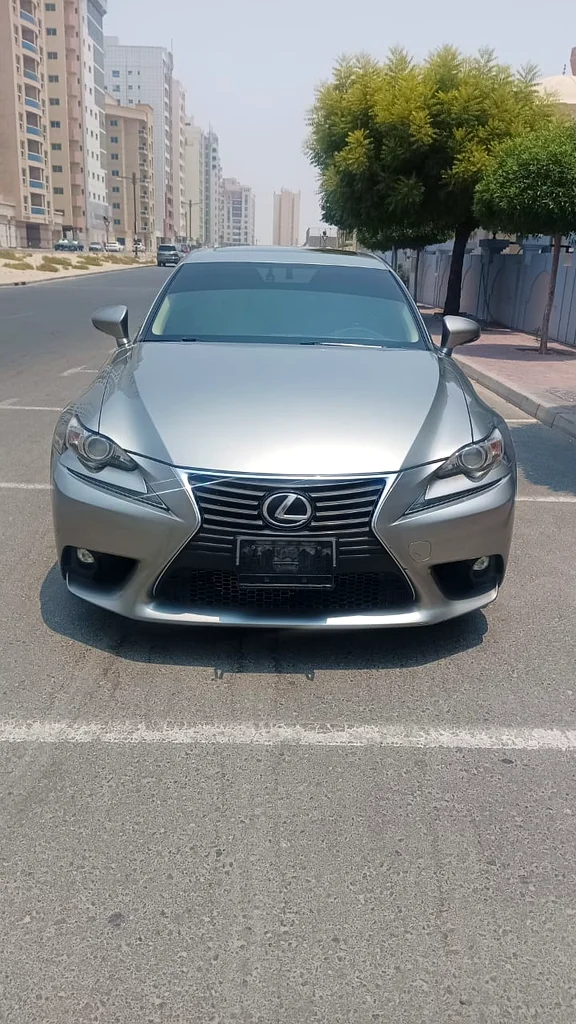لكزس IS-200 T 2016 مواصفات دول مجلس التعاون الخليجي، قيادة سيدة632267445612831120