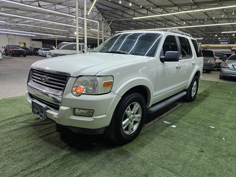 Ford Explorer, very clean632321420765471115