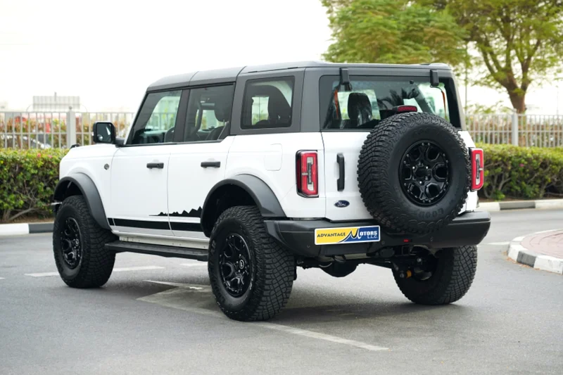 FORD BRONCO WILDTRAK 2022 WHITE GCC 47000 KM WITH DEALER WARRANTY  SERVICE CONTRACT63399878440962113
