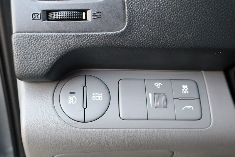 Hyundai H1 Model 201763232142089986114