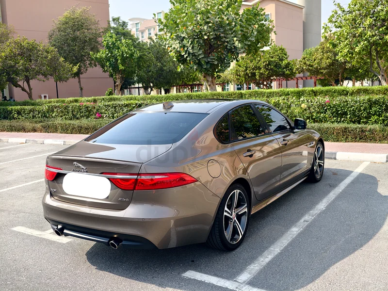 FULL SERVICE HISTORY AT AGENCY //GCC SPECS 2016 JAGUAR XF R LINE FULL OPTION// NO ACCIDENTS HISTORY63222312168321113