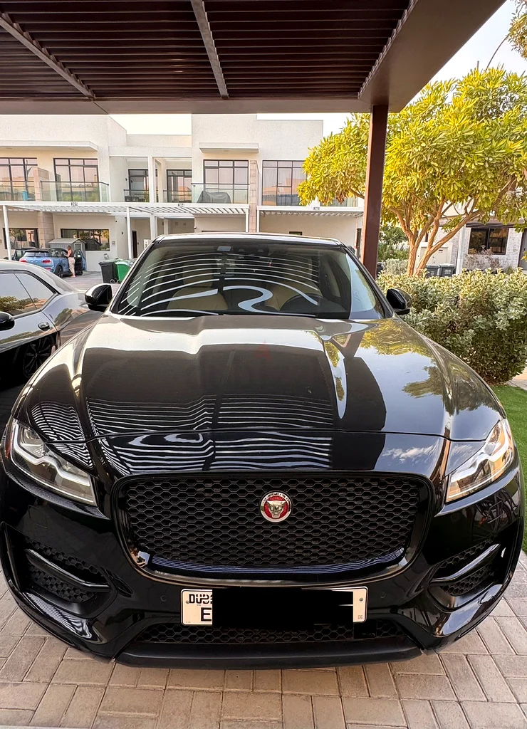 2020 Jaguar F-Pace Premium - Low mileage63222312219265111