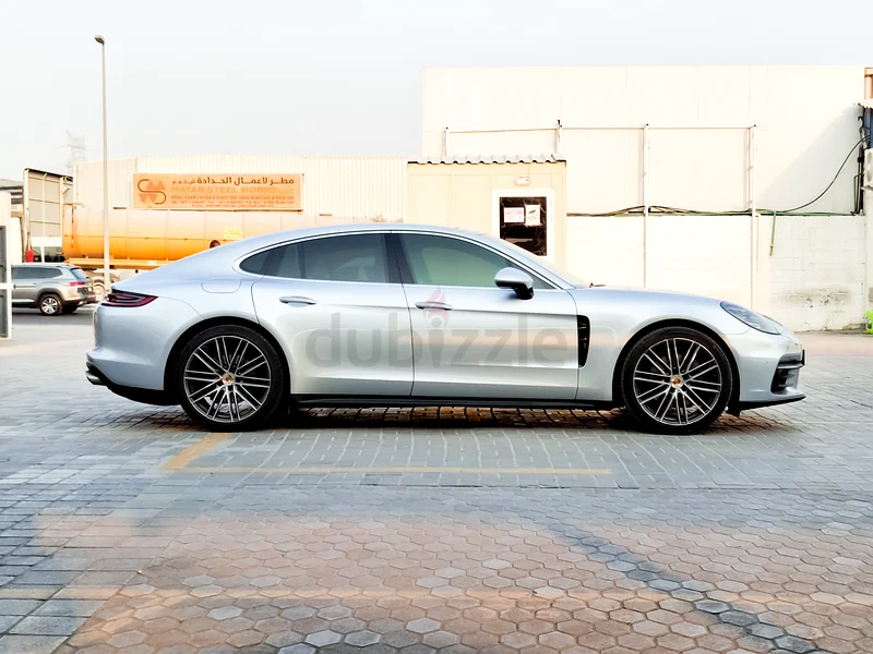 AED 3613/month | 2017 Porsche Panamera  | GCC Specs | Ref#34841163227779761665113