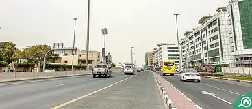 For sale: Commercial complex - warehouses, showrooms &amp; shops