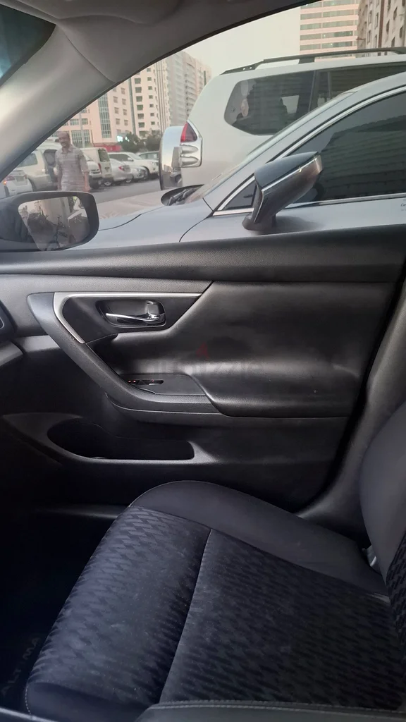 Nissan altima price negotiable63399971059713112