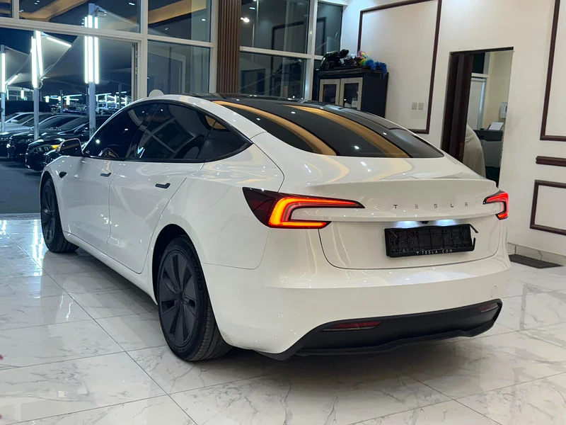 TESLA MODEL 3 2024 GCC ORIGINAL PAINT63222312404227113