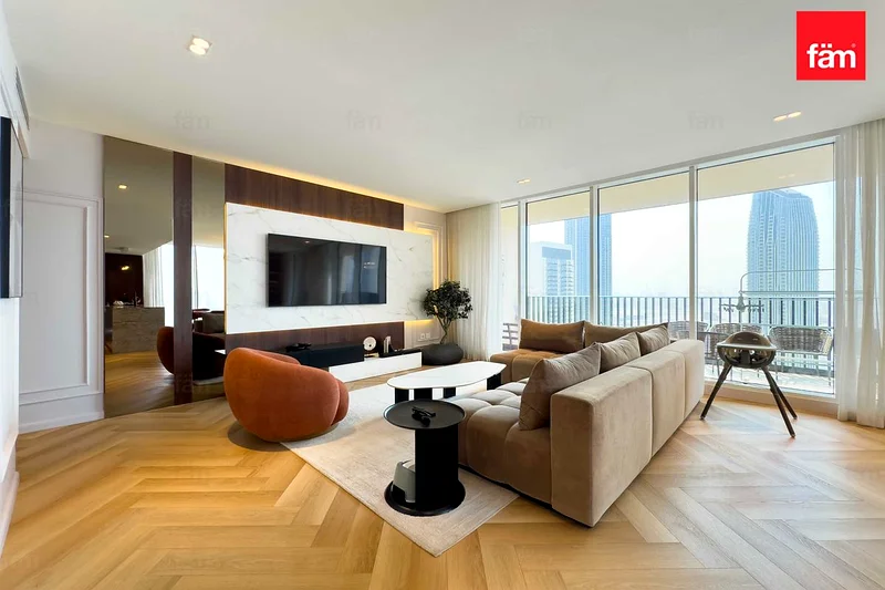Fully Furnished and Upgraded | Park and Creek View64027240318851114