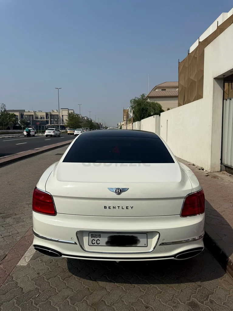 Flying Spur First Edition w1263398526744578112