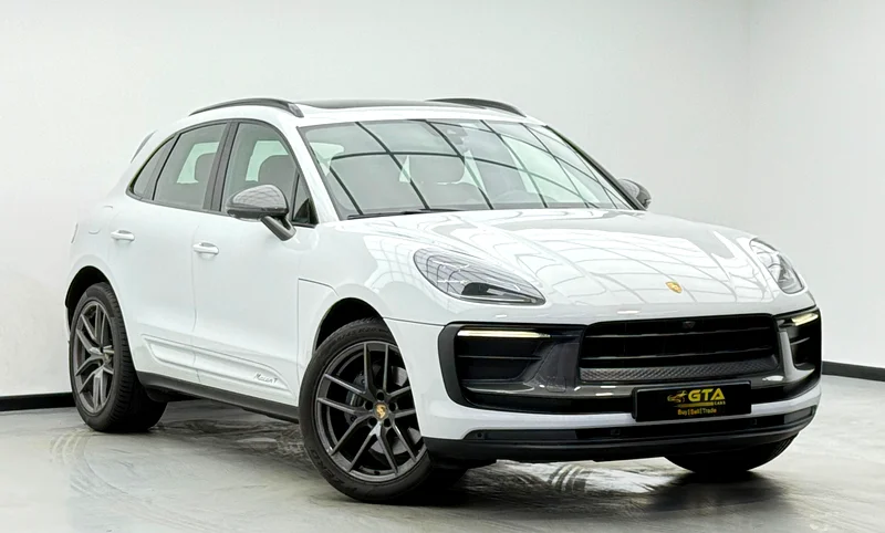 2024 Porsche Macan T, 2026 Porsche Warranty, Full Porsche Service History, Very Low Km, GCC63398652864513112