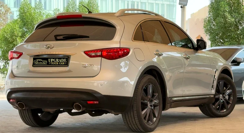 شبه جديد، إنفيني QX70 سبورت فاخرة بلس من الفئة العليا، مواصفات خليجية، سجل صيانة كامل، مالك أول63398553265409114