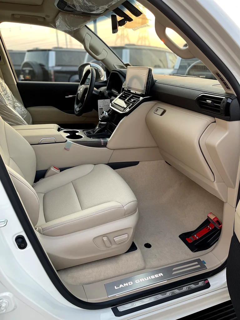 Toyota Land Cruiser VXE63231164437762113