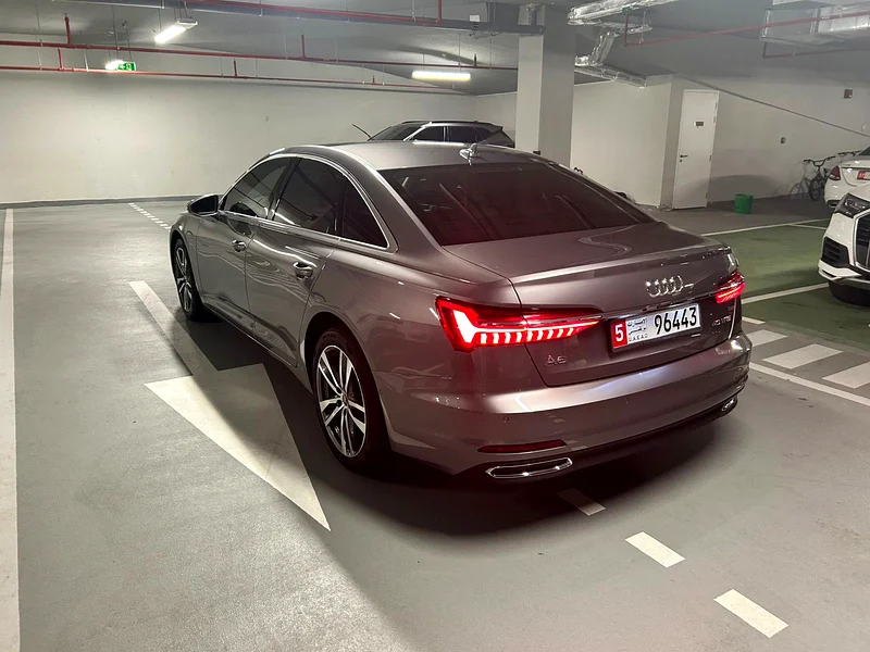Audi A6 2.0T Quattro 2021. Full service history at Audi. No accidents. Under warranty.63398612656514113