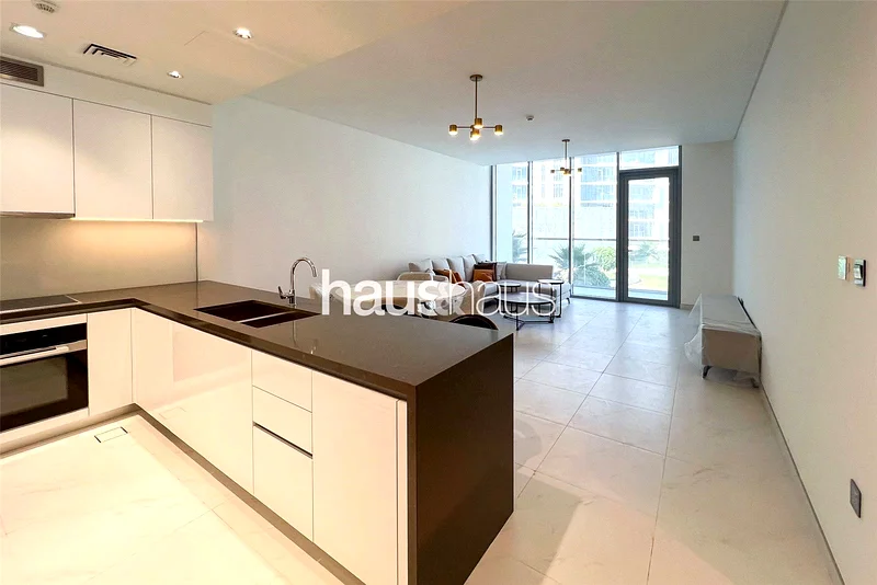 Fully Furnished | Lagoon Views | Investors Deal64006394260482111