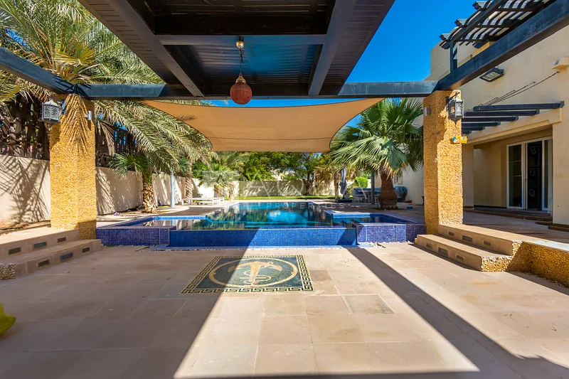 EXCLUSIVE | LARGE CORNER PLOT | MOTIVATED SELLER63919228401155111