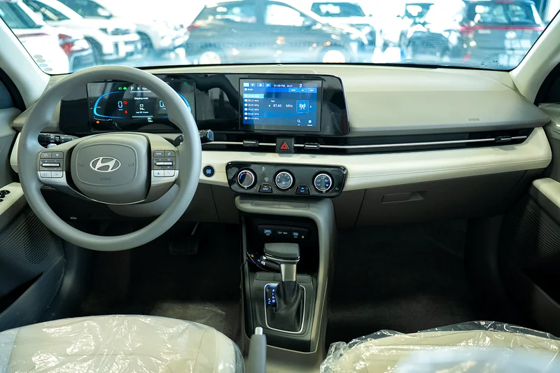 HYUNDAI ACCENT LUXURY 1.5 CC GCC63233103242883114