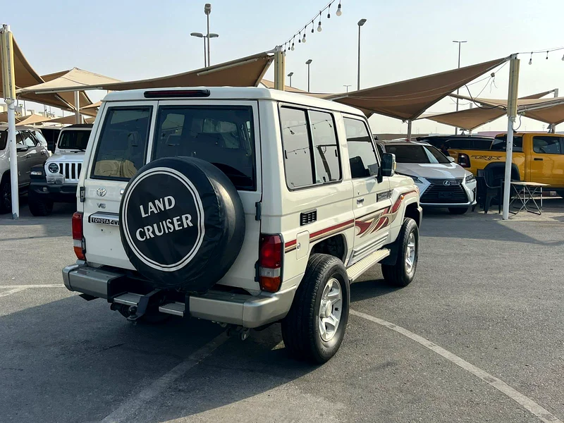 Toyota Land Cruiser 2016 GCC No Accident Original Paint63399947734786114