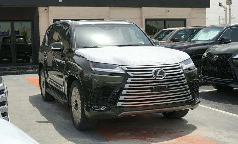 2025 لكزس LX700 هيف هجين فاي آي بي632311646695701113