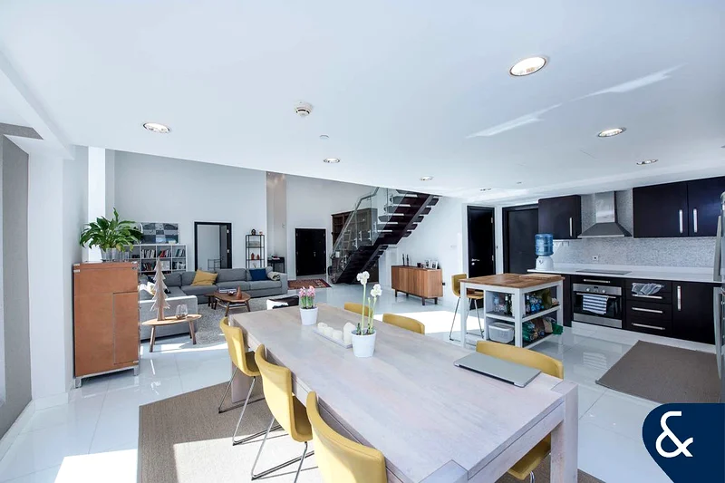 Rare to Market | Loft | Marina View |63936703147009113