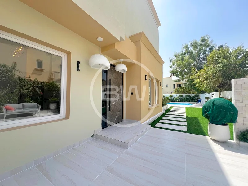 4 BEDROOMS | PRIVATE POOL | FULLY UPGRADED63922402865153111