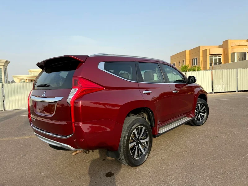 Mitsubishi Montero Sport 2017 gcc 4+4 full option good condition63223819471233113