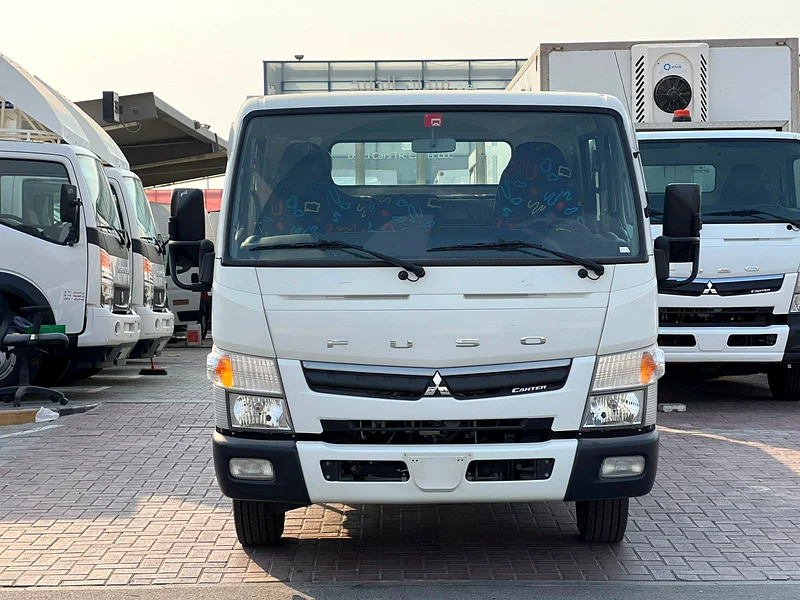 2022 I Mitsubishi Canter I D/C I Ref#80163223819457281111
