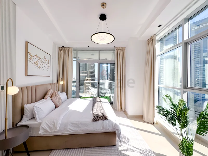 Fully Furnished | Fully Upgraded | Marina and Sea View64037065133571114