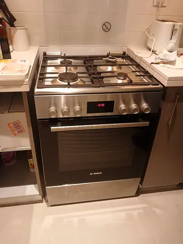 Bosch New model Top Gas Oven Electric Cooker 60x60cm Almost new Condition