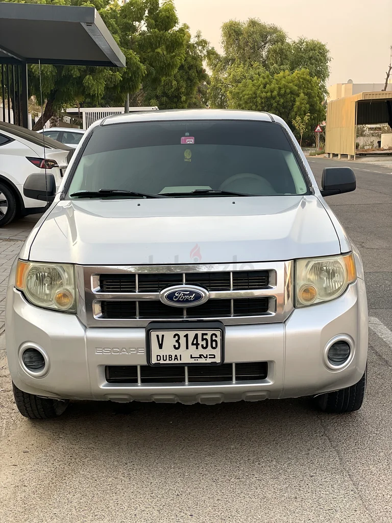 فورد ايسيب 2012 خليجي 178000 كم V4 // 2.4 لتر دفع كلي // 4*4 // مثبت سرعة حالة ممتازة63226745581441112