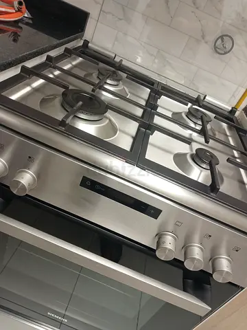 Siemens Full Gas Stove 60x60cm with oven latest model