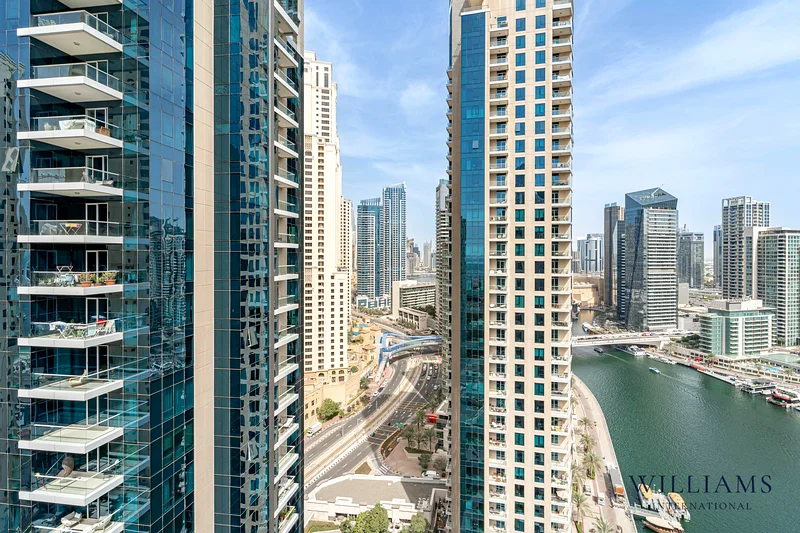 PENTHOUSE | OUTDOOR TERRACE | PANORAMIC VIEWS64041139319425113