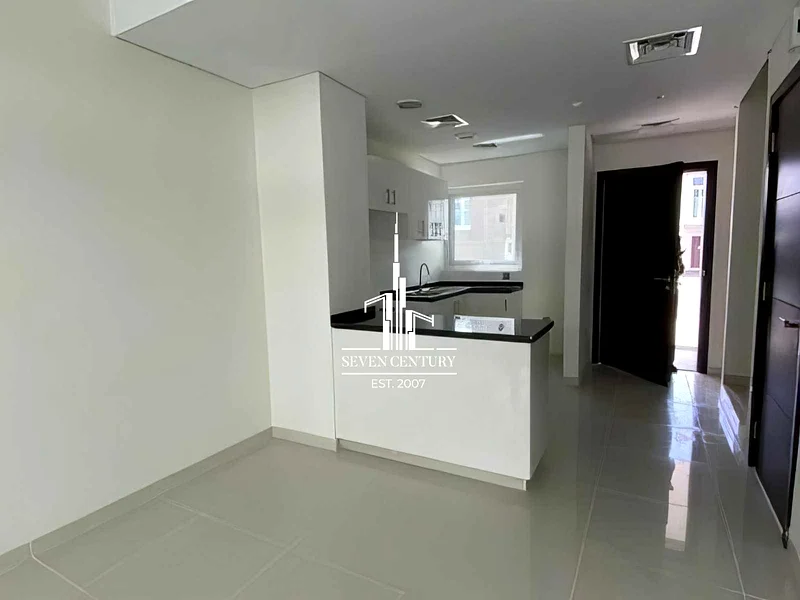 Single Row | Vacant | Community View64003832373121110