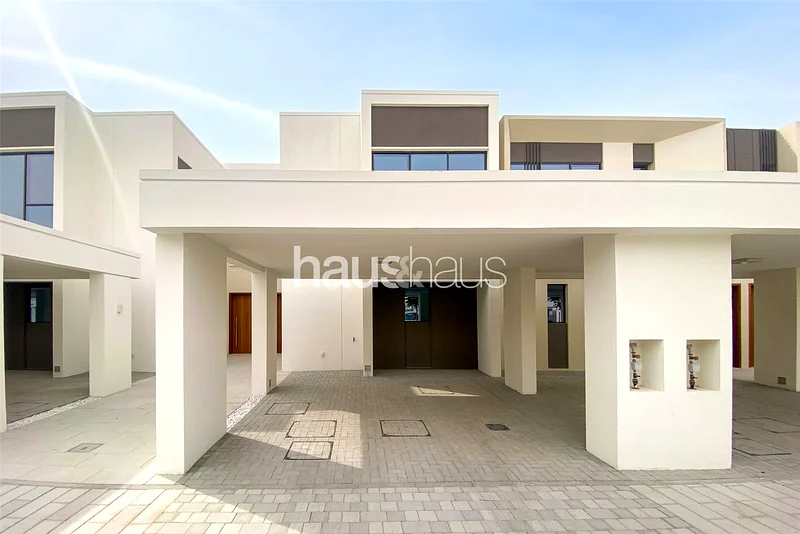 Mortgage | Brand New | Single Row | Close to Park63947675118466111