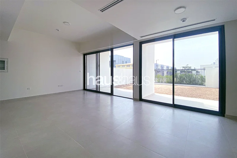 Mortgage | Brand New | Single Row | Close to Park63947675118466114