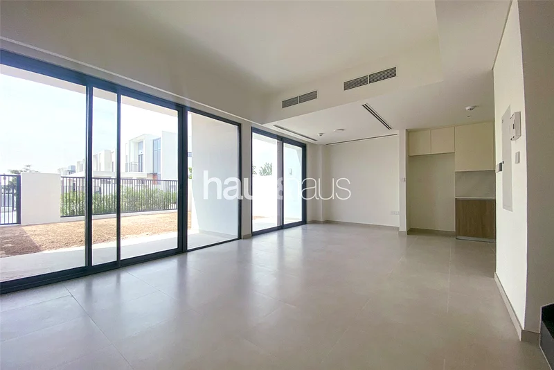 Mortgage | Brand New | Single Row | Close to Park63947675118466112