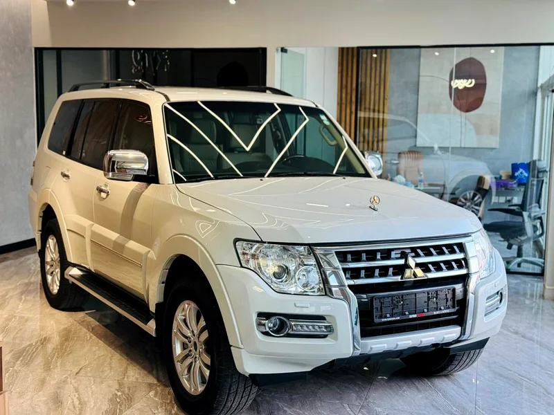 2020 Mitsubishi Pajero GLS 3.8L V6 | New tyres | EMI 1200 Aed PM | with Full service history |63398586838786111