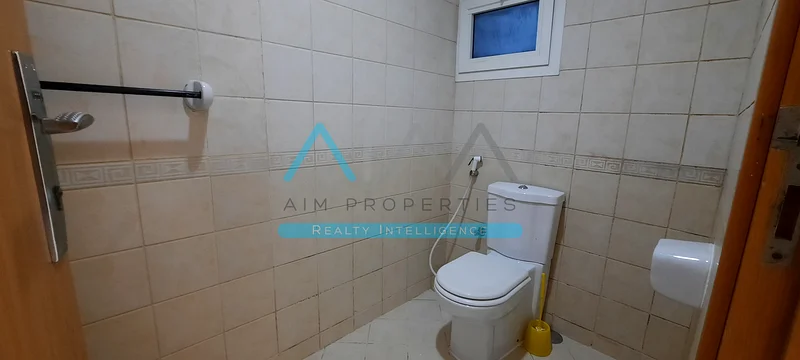 Vacant | Extra Large 1BR with Balcony | Just 600k63978598097411113