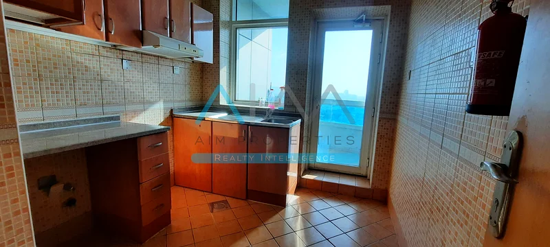 Vacant | Extra Large 1BR with Balcony | Just 600k63978598097411111