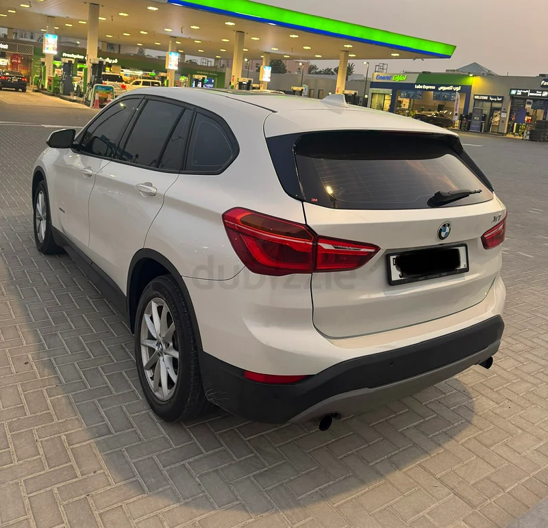 Bmw x1 in a very good condition 1st owner63227780732417112