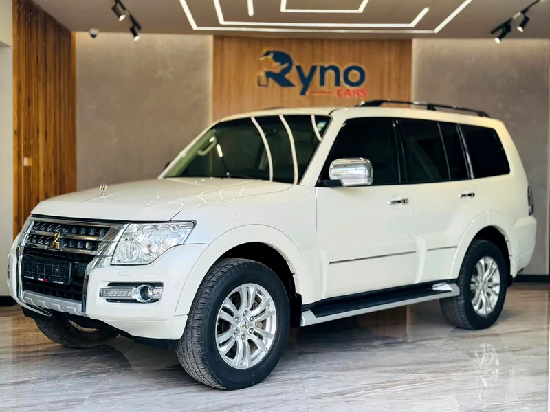 2020 Mitsubishi Pajero GLS 3.8L V6 | New tyres | EMI 1200 Aed PM | with Full service history |63398586838786112