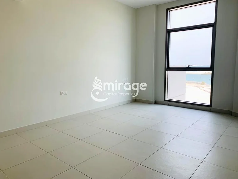 شقة حديثة بغرفة نوم واحدة + شرفة | منظر خلاب | إطلالة على البحر63845298353411114